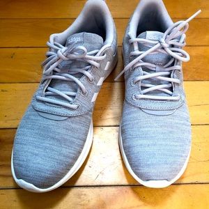 Adidas cloudfoam Size 9